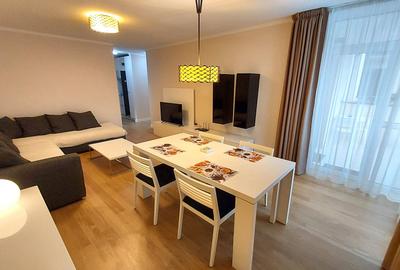 Apartament cu 3 camere decomandat, mobilat în Central