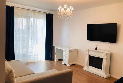 Apartament cu 2 camere semidecomandat, mobilat în Central