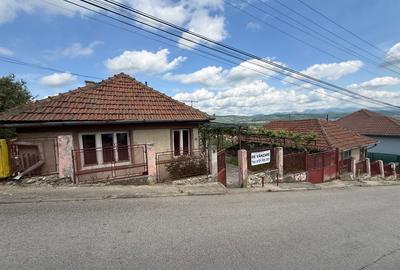 Casă de vânzare! Deva - 1