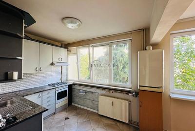 3 camere/ bloc reabilitat / Zona Liceului Onisifor Ghibu - 3