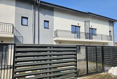 Casa inșiruita P+1E+M - 1