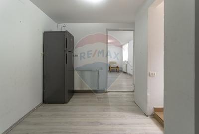 Garsonieră de închiriat– Strada Republicii 31/ Comision 0% - 5