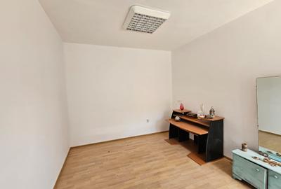 Casă individuală, 6 camere, teren generos, Sânandrei - central, comision 0% - 6