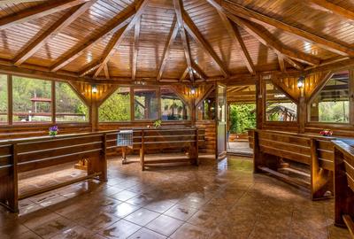 Hotel/Pensiune, în Scrind-Frăsinet