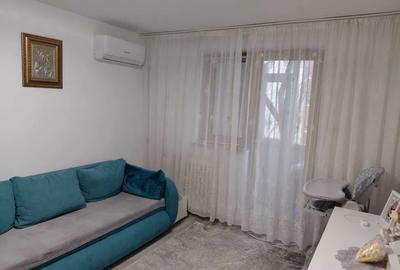 Apartament cu 2 camere semidecomandat în Berceni