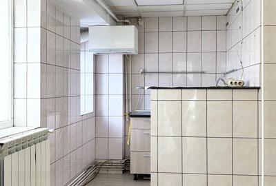 APARTAMENT CU 4 CAMERE AFLAT PE BD DECEBAL APROAPE DE PTA ALBA IULIA - UNIRII - 5