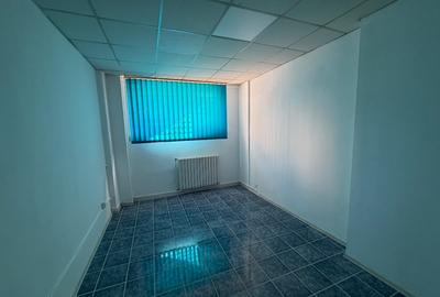 Spațiu comercial central de închiriat - 7