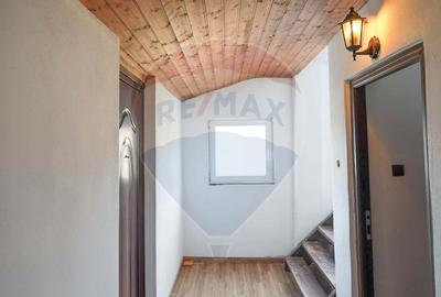 Casă de vânzare zona Bratca, 5 camere, 12 375 teren - 16