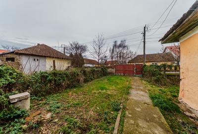 Teren 1.216 mp intravilan cu casă veche 58 mp - Vladimirescu - 1