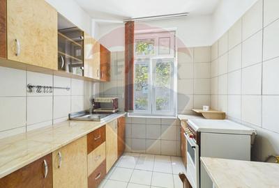 Etaj de casa interbelica, 3 camere, in inima Bucurestiului - 18