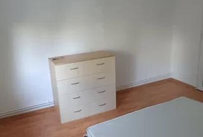 Apartament cu 2 camere, decomandat, zona Tatarasi - 3