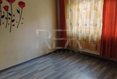 Apartament cu 4 camere decomandat, mobilat în Gorjului