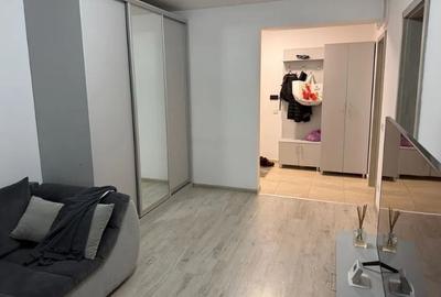 Garsoniera, Aparatorii Patriei,Parc Tudor Arghezi,bl.2000,et.5/10,DECOMANDATA - 2