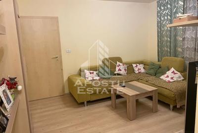 Apartament cu 3 camere semidecomandat, mobilat în Giroc