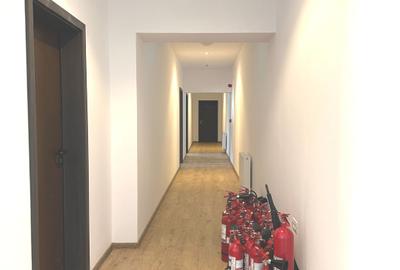Clădire renovată, pretabilă pentru hotel, pensiune, retreat, centru, etc - 4