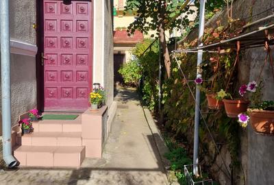 Casă pe parter, poziție premium – perfectă pentru investiție sau birou - 1