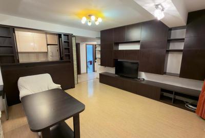 Apartament cu 3 camere decomandat, mobilat în Moșilor