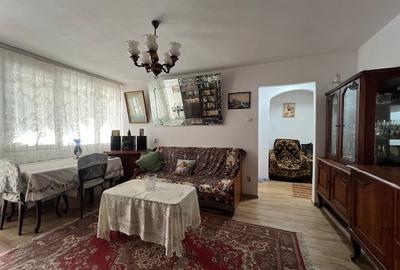 Vanzare apartament 2 camere Stefan cel Mare Lizeanu