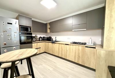 Duplex despartit prin garaj, 5 camere, 137 mp utili - Dumbravita - 15
