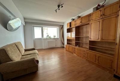 Apartament 2 camere piata  Malu Rosu