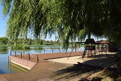 Conac lac Snagov cu ponton - 38