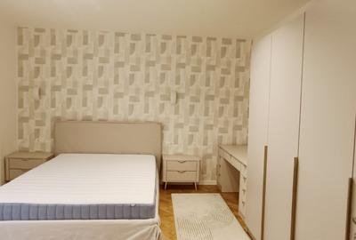 Apartament cu 2 camere semidecomandat, mobilat în Centrul Istoric