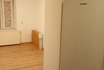 Garsoniera renovata, centrul vechi, centrala proprie, imobil fara risc - 5