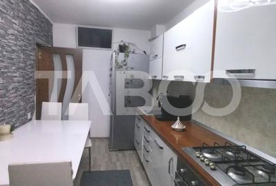 Apartament spatios 2 camere si cu terasa loc parcare cu CF in Selimbar - 3