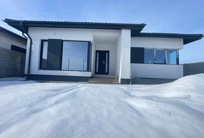 Casă individuală cu 4 camere în Berceni