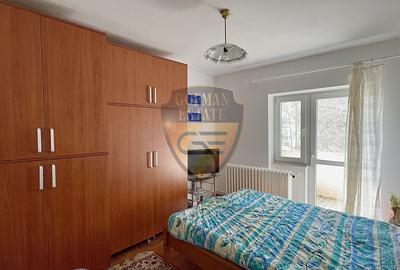 3 Camere Decomandat + uscător + boxă Capitol 3 balcoane centrala gaz 2 bai  A/C - 16