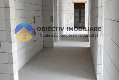Casa + teren de vânzare – Comuna Girov - 3