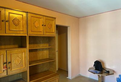 2 camere Salaj -Ferentari , str Livezilor - 1