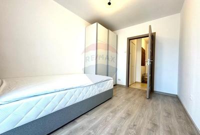 Apartament cu 3 camere de închiriat - 9