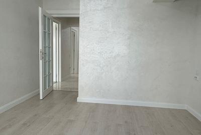Apartament nemobilat de inchiriat cu 2 camere decomandat- Royal Town - 10