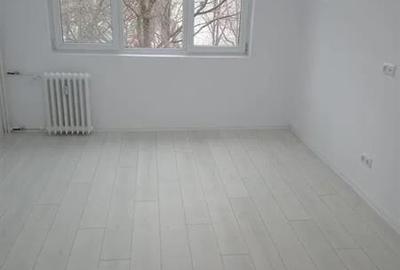 Apartament cu 2 camere decomandat în 1 Decembrie 1918