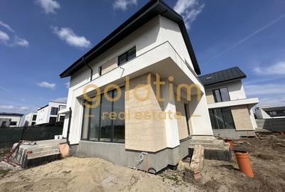 Casă individuală cu 5 camere în Pipera