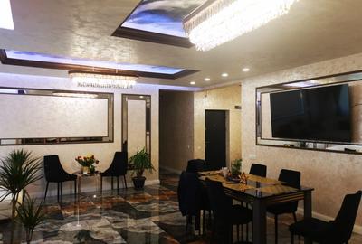 Penthouse cu 5 camere decomandat în Prundu