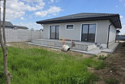 Vila indivituala- 375 mp teren - Finisata complet, Vidra - 2