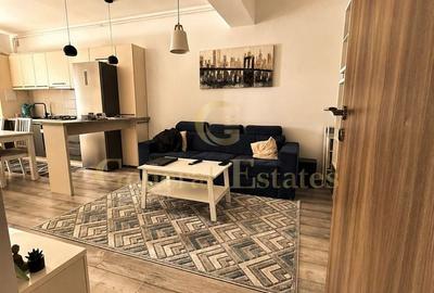 Apartament cu 3 camere semidecomandat, mobilat în Exterior Nord