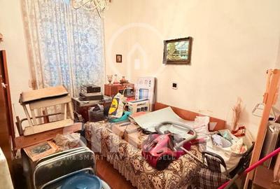 Casă în centrul istoric cu spațiu comercial și parcare proprie Zona 0 - 7
