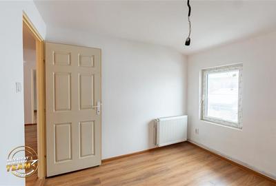 Accesibilitate si farmecul unei case cu garaj, locatie de referinta, Central, Ta - 14