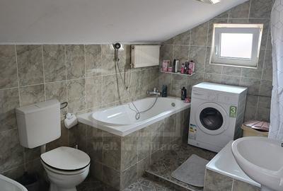 Casa individuala cartier Bulgaria, acces excelent, imobil polivalent - 5