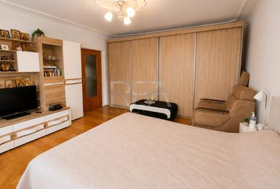 2 camere Unirii decomandat, et. 1, an 1993, 62 mp, renovat - 2
