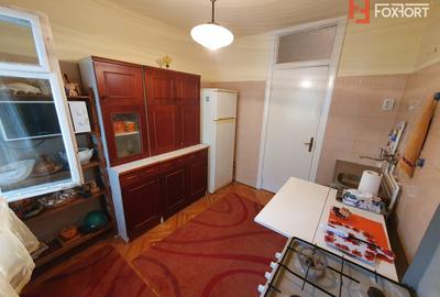 Apartament 3 camere, decomandat, etaj 1, zona Vladeasa - 15