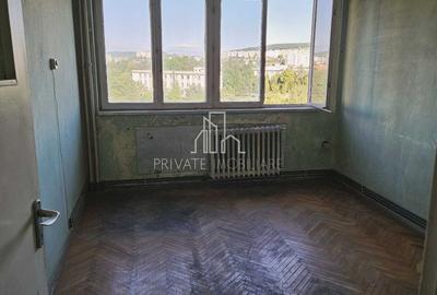 Apartament cu 2 Camere Et.6/10,  De vanzare, Str Libertatii - 1