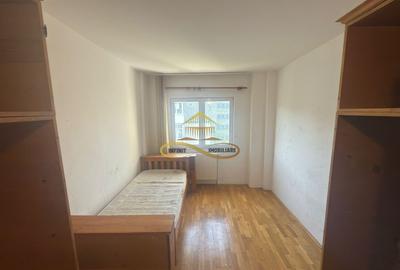 Apartament 3 camere  decomandate de vanzare in Bacau - 12