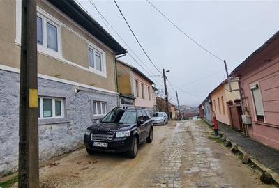 Resita Casa la Pret de Apartament,Parter, Etj 1 si Pod, Zona Muncitoresc - 6