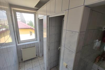 Clădire multifuncțională ideală pentru afaceri integrate - 3