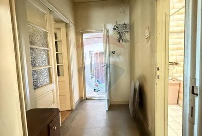 Teren 1100 mp si Casa Strada Luica Sector 4 - 11