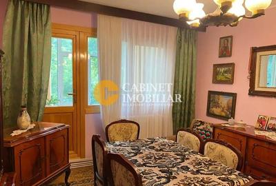 Apartament cu 3 camere semidecomandat în Tătărași